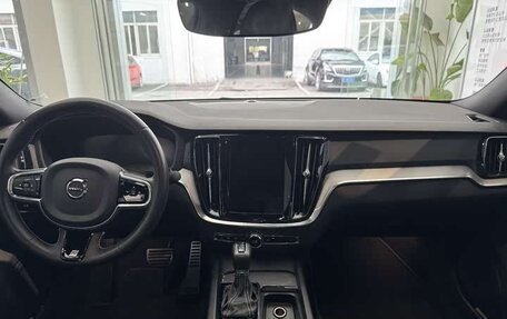 Volvo S60 III, 2020 год, 1 999 039 рублей, 2 фотография