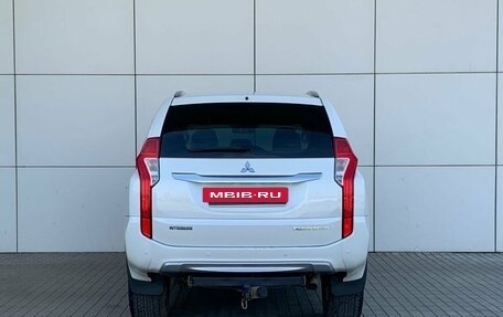 Mitsubishi Pajero Sport III рестайлинг, 2017 год, 2 299 000 рублей, 7 фотография