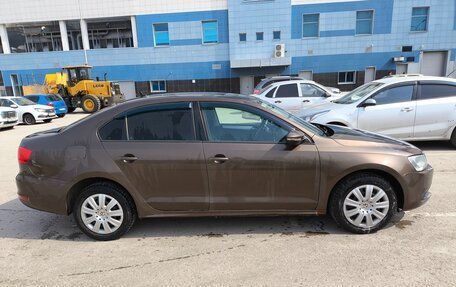 Volkswagen Jetta VI, 2011 год, 690 000 рублей, 8 фотография