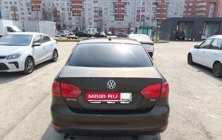 Volkswagen Jetta VI, 2011 год, 690 000 рублей, 6 фотография