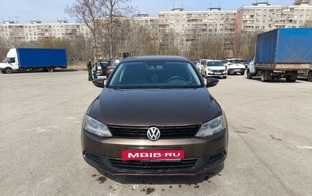 Volkswagen Jetta VI, 2011 год, 690 000 рублей, 12 фотография