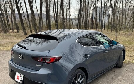 Mazda 3, 2019 год, 2 020 000 рублей, 2 фотография