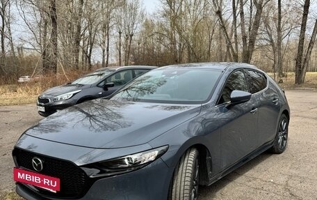 Mazda 3, 2019 год, 2 020 000 рублей, 5 фотография