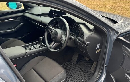 Mazda 3, 2019 год, 2 020 000 рублей, 12 фотография