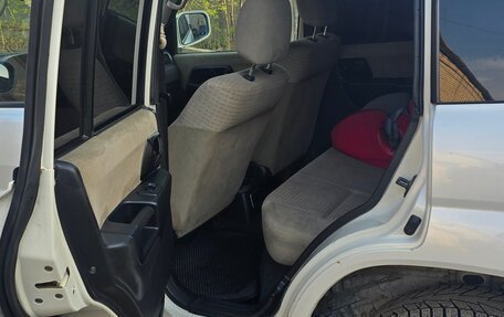 Mitsubishi Pajero iO, 2003 год, 720 000 рублей, 11 фотография