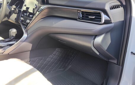 Toyota Camry, 2021 год, 4 600 000 рублей, 10 фотография