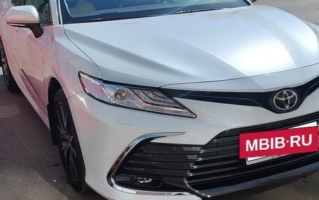 Toyota Camry, 2021 год, 4 600 000 рублей, 4 фотография