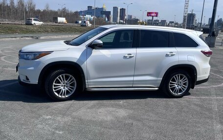 Toyota Highlander III, 2014 год, 2 500 000 рублей, 6 фотография