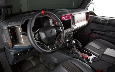Ford Bronco, 2024 год, 17 298 000 рублей, 7 фотография