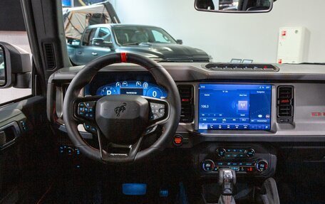 Ford Bronco, 2024 год, 17 298 000 рублей, 12 фотография