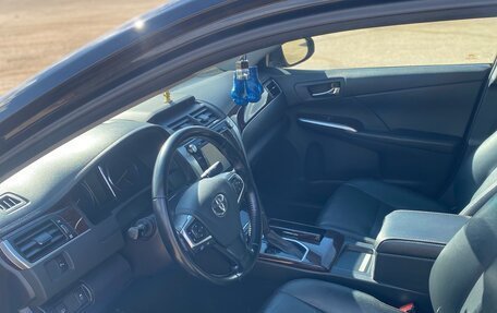 Toyota Camry, 2017 год, 2 450 000 рублей, 5 фотография
