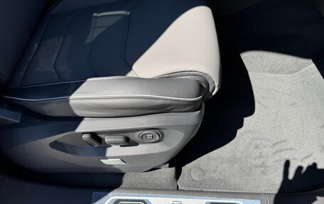 Volkswagen Touareg III, 2022 год, 9 890 000 рублей, 3 фотография