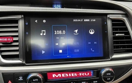 Toyota Highlander III, 2021 год, 3 266 000 рублей, 11 фотография