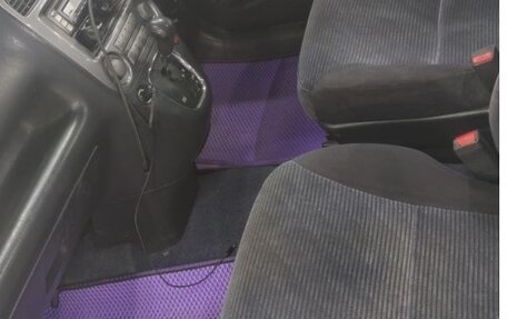 Honda Stream I рестайлинг, 2002 год, 610 000 000 рублей, 9 фотография