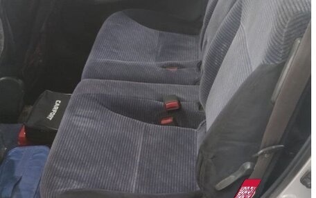 Honda Stream I рестайлинг, 2002 год, 610 000 000 рублей, 11 фотография