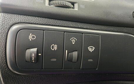 KIA Magentis II рестайлинг, 2010 год, 750 000 рублей, 18 фотография