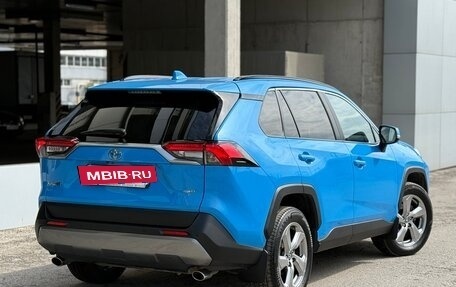 Toyota RAV4, 2020 год, 4 500 000 рублей, 8 фотография