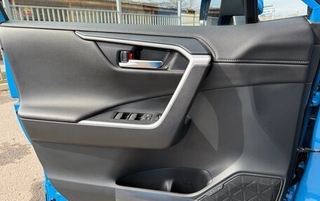 Toyota RAV4, 2020 год, 4 500 000 рублей, 16 фотография