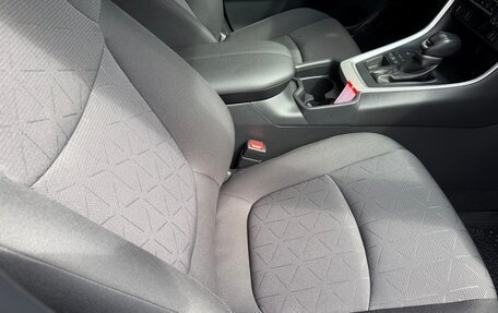 Toyota RAV4, 2020 год, 4 500 000 рублей, 25 фотография