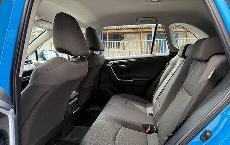 Toyota RAV4, 2020 год, 4 500 000 рублей, 22 фотография