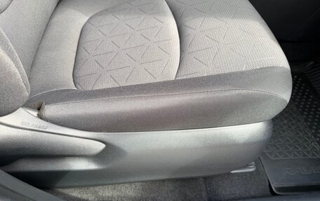 Toyota RAV4, 2020 год, 4 500 000 рублей, 26 фотография