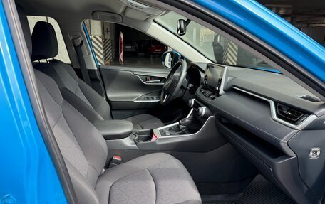 Toyota RAV4, 2020 год, 4 500 000 рублей, 29 фотография