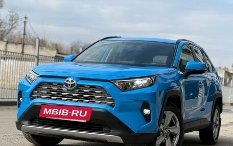 Toyota RAV4, 2020 год, 4 500 000 рублей, 30 фотография