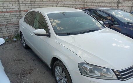 Volkswagen Passat B7, 2013 год, 1 111 000 рублей, 1 фотография