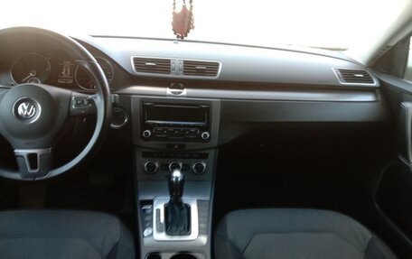 Volkswagen Passat B7, 2013 год, 1 111 000 рублей, 8 фотография