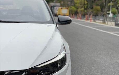 Hyundai Elantra, 2022 год, 1 330 000 рублей, 4 фотография
