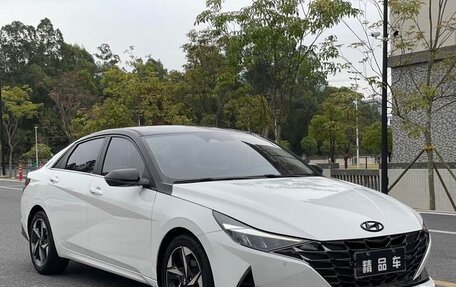 Hyundai Elantra, 2022 год, 1 330 000 рублей, 3 фотография