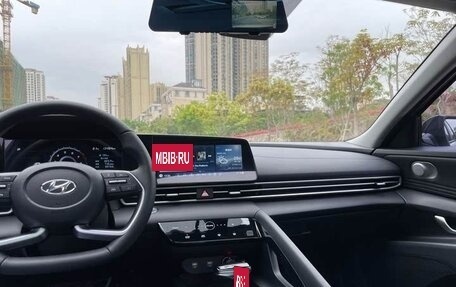 Hyundai Elantra, 2022 год, 1 330 000 рублей, 12 фотография