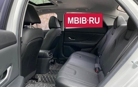 Hyundai Elantra, 2022 год, 1 330 000 рублей, 18 фотография