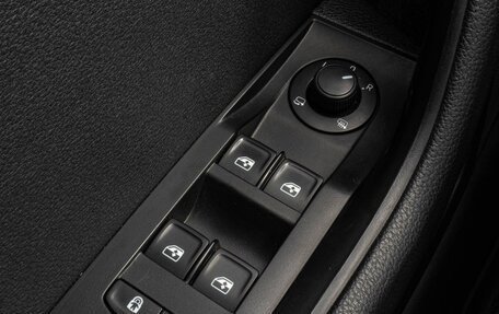 Skoda Superb III рестайлинг, 2018 год, 2 835 000 рублей, 12 фотография