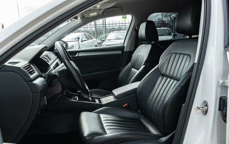 Skoda Superb III рестайлинг, 2018 год, 2 835 000 рублей, 10 фотография