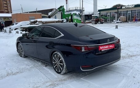 Lexus ES VII, 2019 год, 3 080 000 рублей, 3 фотография