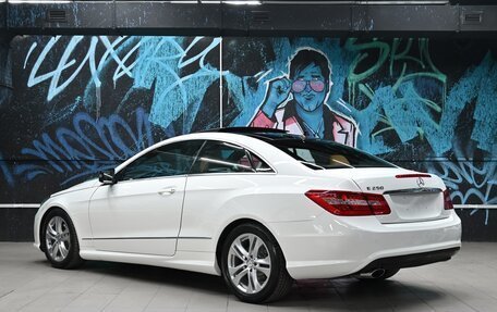 Mercedes-Benz E-Класс, 2013 год, 1 365 000 рублей, 4 фотография