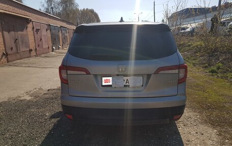 Honda Pilot III рестайлинг, 2018 год, 3 200 000 рублей, 8 фотография