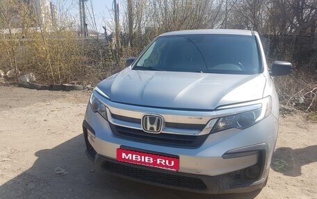 Honda Pilot III рестайлинг, 2018 год, 3 200 000 рублей, 10 фотография