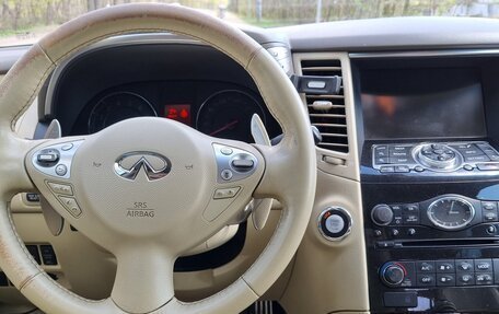 Infiniti FX II, 2011 год, 1 750 000 рублей, 10 фотография