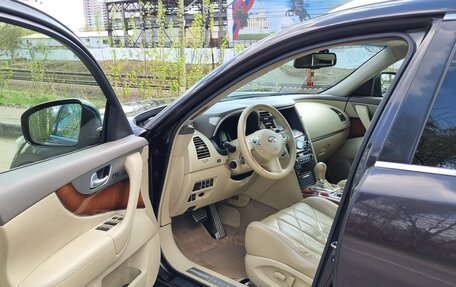 Infiniti FX II, 2011 год, 1 750 000 рублей, 13 фотография