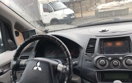 Mitsubishi Grandis, 2007 год, 799 000 рублей, 23 фотография