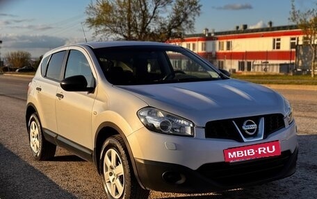 Nissan Qashqai, 2011 год, 895 000 рублей, 3 фотография