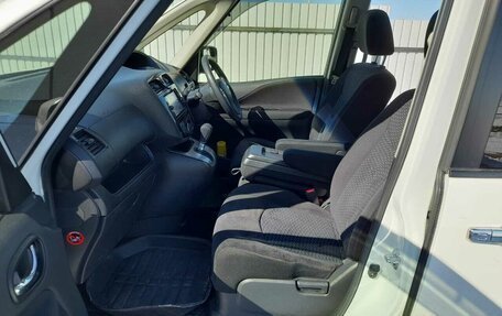 Nissan Serena IV, 2016 год, 1 750 000 рублей, 12 фотография