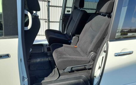 Nissan Serena IV, 2016 год, 1 750 000 рублей, 14 фотография
