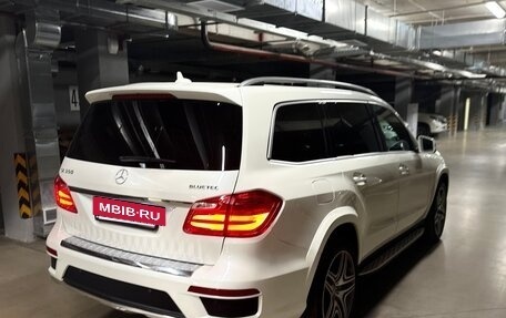 Mercedes-Benz GL-Класс, 2015 год, 4 350 000 рублей, 5 фотография