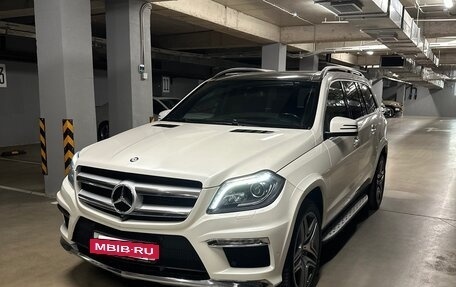 Mercedes-Benz GL-Класс, 2015 год, 4 350 000 рублей, 2 фотография