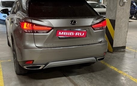 Lexus RX IV рестайлинг, 2020 год, 5 600 000 рублей, 6 фотография