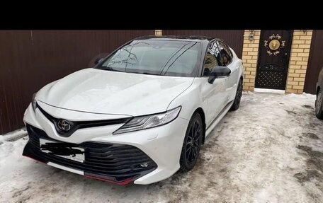 Toyota Camry, 2020 год, 3 450 000 рублей, 6 фотография