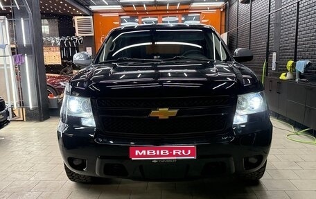 Chevrolet Tahoe III, 2013 год, 2 600 000 рублей, 1 фотография
